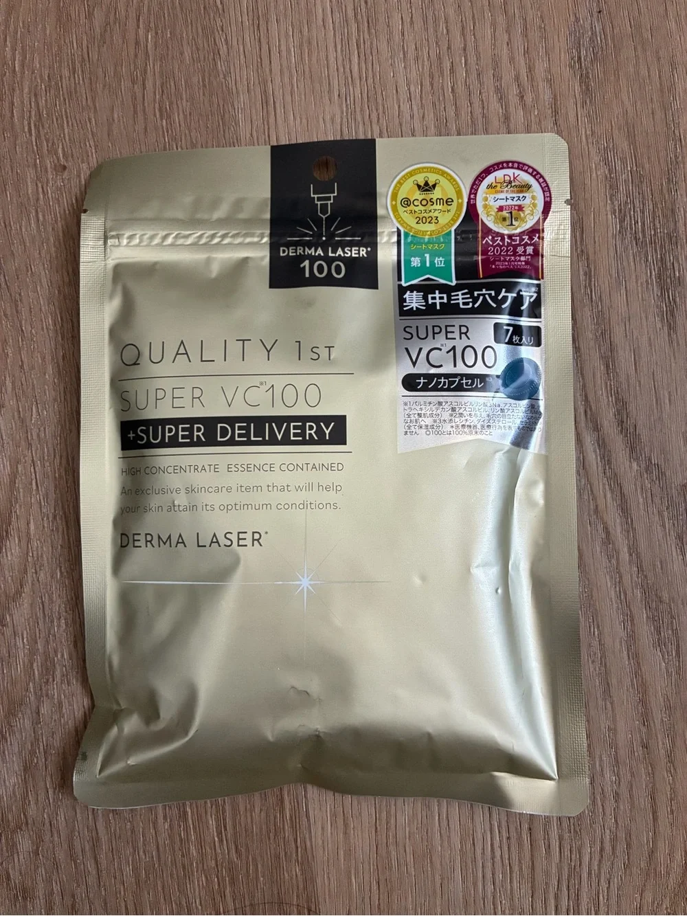 DERMA LASER Super VC100 + Super Delivery Facial Essence Pack - Gold